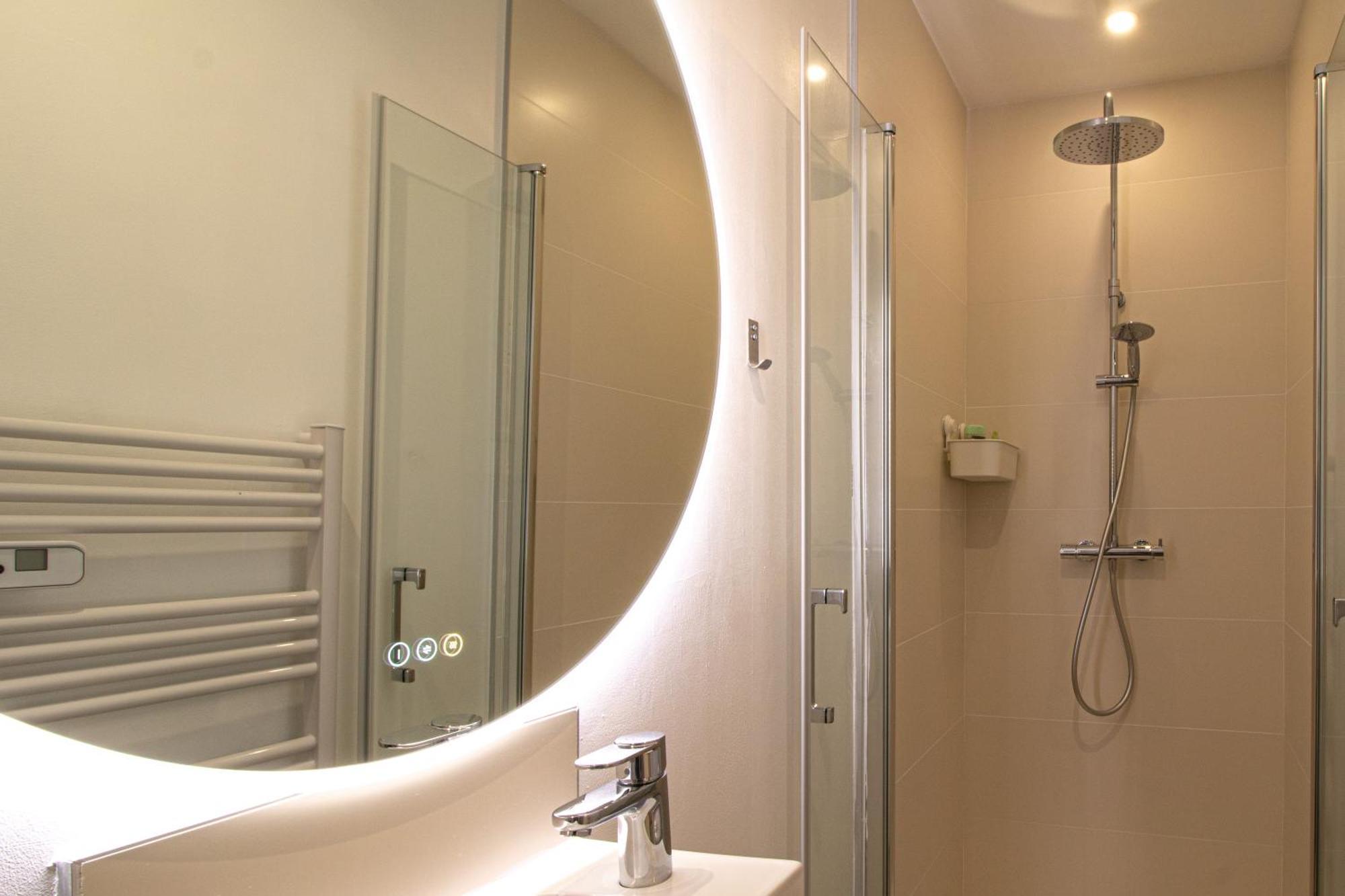 Nimes Centre - A 5 Minutes Des Arenes Apartment Bagian luar foto